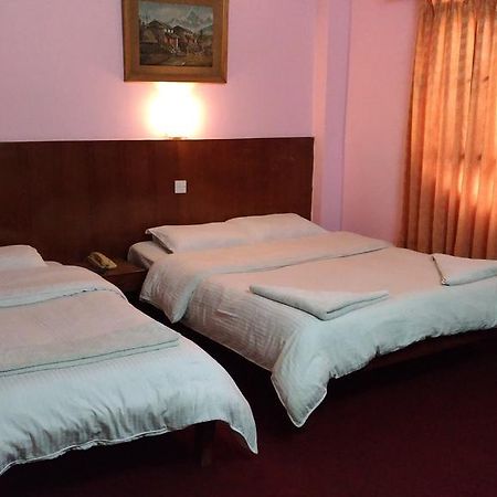 Tasi Dhargey Inn Kathmandu Exteriör bild