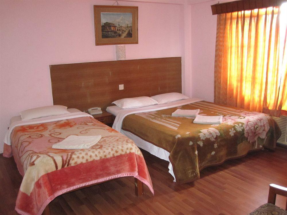Tasi Dhargey Inn Kathmandu Exteriör bild