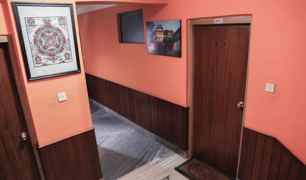 Tasi Dhargey Inn Kathmandu Exteriör bild