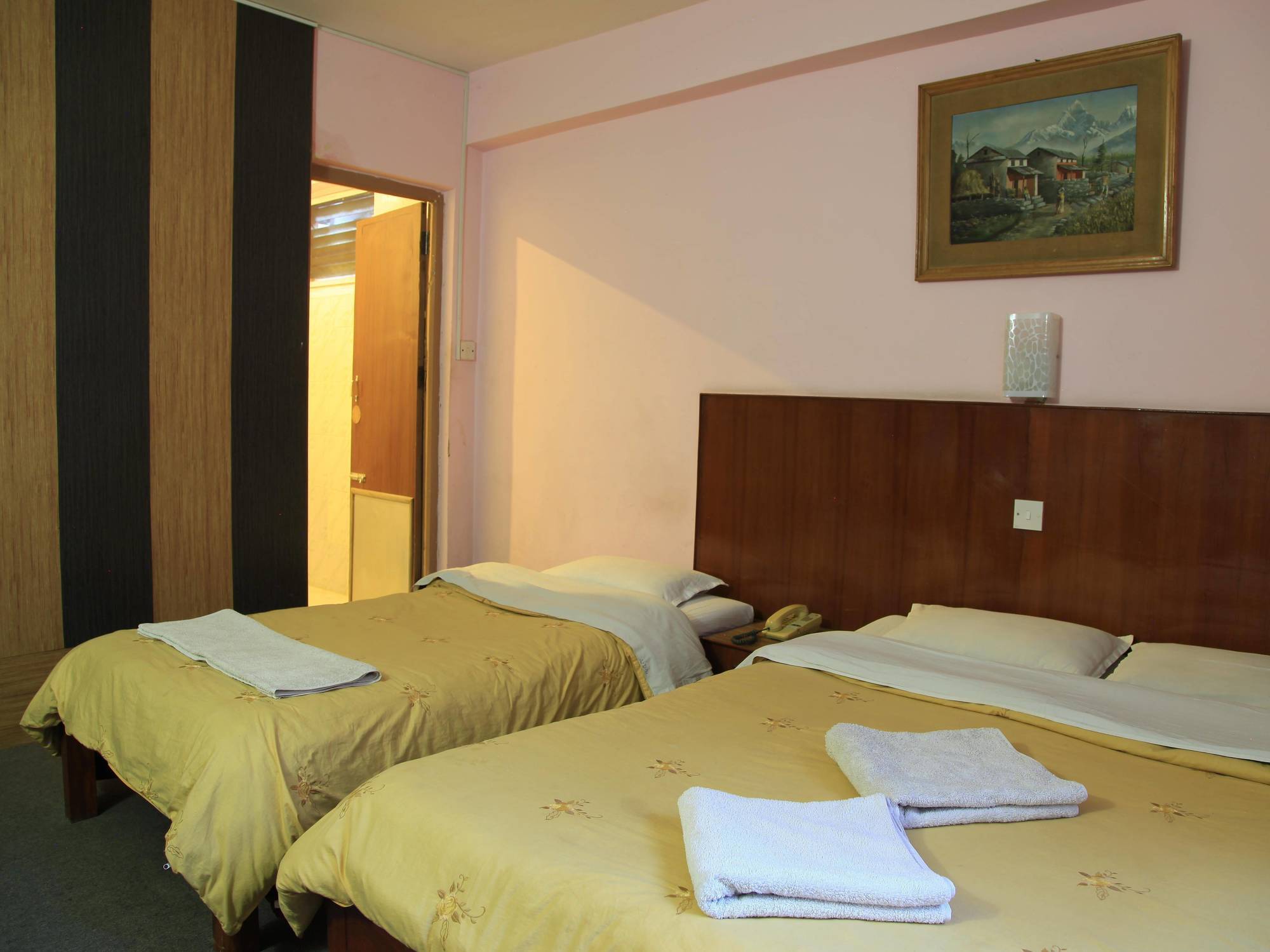 Tasi Dhargey Inn Kathmandu Exteriör bild